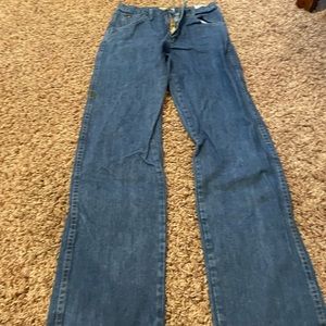 Men’s wrangler 20 X jeans size 29X 34 relaxed straight